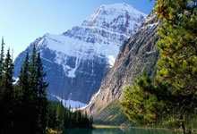 官方：瓦伦西亚签下雷恩中场桑塔玛利亚，瓦伦西亚前锋